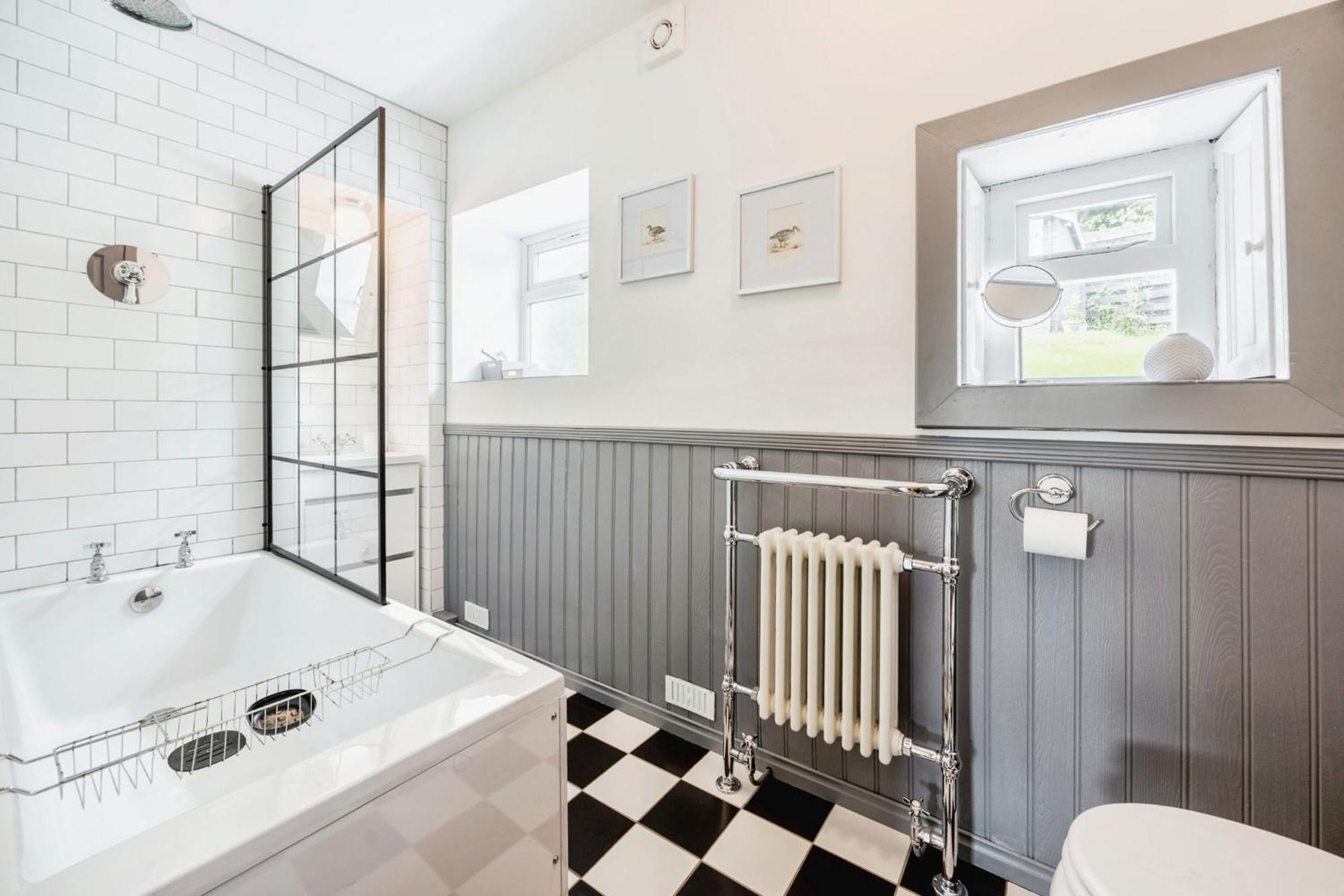 Cosy Lochside Cottage With Mountain And Sea Views Clynder Luaran gambar