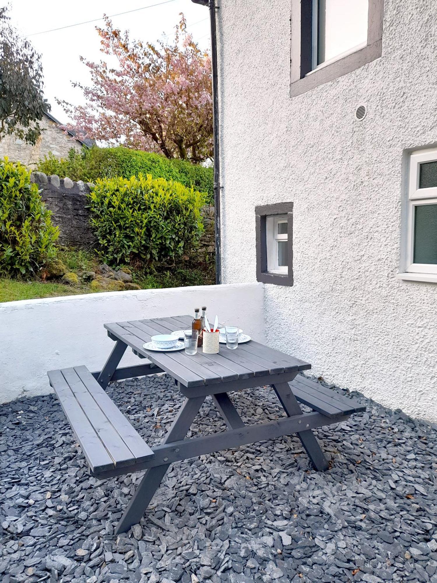 Cosy Lochside Cottage With Mountain And Sea Views Clynder Luaran gambar